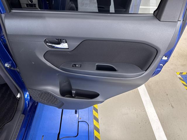 ムーヴ Ｘリミテッド　ＳＡＩＩＩ　インパネシフト　プッシュスタートスイッチ　電子カードキー　アルミホイール　ＡＢＳ　衝突被害軽減システム　オートエアコン　レーンアシスト（25枚目）