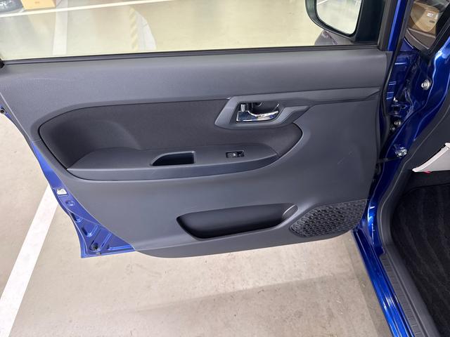 ムーヴ Ｘリミテッド　ＳＡＩＩＩ　インパネシフト　プッシュスタートスイッチ　電子カードキー　アルミホイール　ＡＢＳ　衝突被害軽減システム　オートエアコン　レーンアシスト（26枚目）