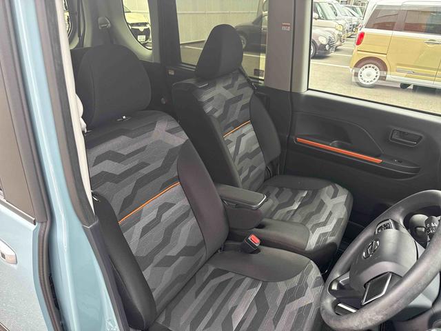 タント ファンクロス　インパネシフト　プッシュスタートスイッチ　電子カードキー　電動パーキングブレーキ　電動スライドドア　衝突軽減システム　レーンキープアシスト　ＡＢＳ　アルミホイール（13枚目）