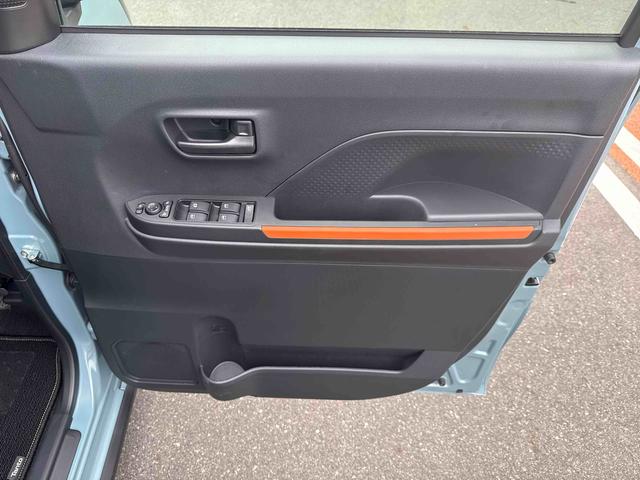 タント ファンクロス　インパネシフト　プッシュスタートスイッチ　電子カードキー　電動パーキングブレーキ　電動スライドドア　衝突軽減システム　レーンキープアシスト　ＡＢＳ　アルミホイール（25枚目）