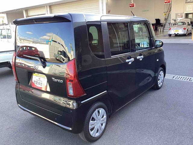タント Ｘ　インパネシフト　プッシュスタートスイッチ　電子カードキー　電動パーキングブレーキ　両側スライド片側電動　ＡＢＳ　衝突被害軽減システム（8枚目）