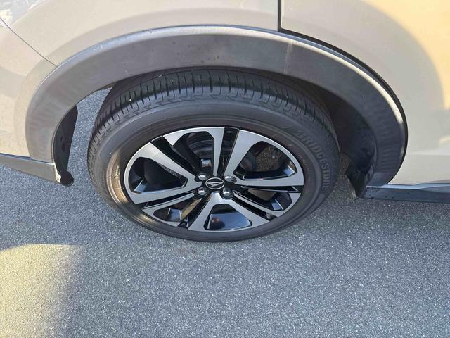 ロッキー プレミアム　フロアＣＶＴ　衝突軽減システム　車線逸脱警報　アルミホイール　オートハイビーム　ＡＢＳ　ターボ車（20枚目）