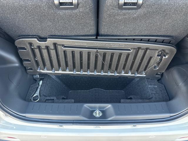 ムーヴキャンバス ＧブラックアクセントＶＳ　ＳＡＩＩＩ　インパネシフト　プッシュスタートスイッチ　電子カードキー　ブレーキサポート　レーンキープ　両側電動ドア　オートマチックハイビーム　ＡＢＳ（29枚目）