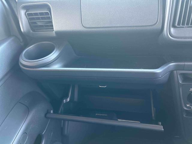 ハイゼットカーゴ クルーズターボＳＡＩＩＩ　ターボ車　４ＷＤ車　インパネオートマ　フォグランプ　リモコンキー　両側スライドドア　衝突被害軽減システム　エアコン　パワステ（30枚目）