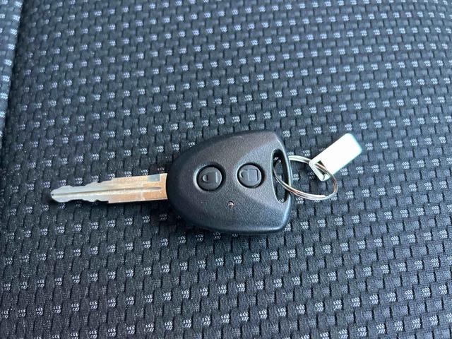 ハイゼットカーゴ クルーズターボＳＡＩＩＩ　ターボ車　４ＷＤ車　インパネオートマ　フォグランプ　リモコンキー　両側スライドドア　衝突被害軽減システム　エアコン　パワステ（41枚目）