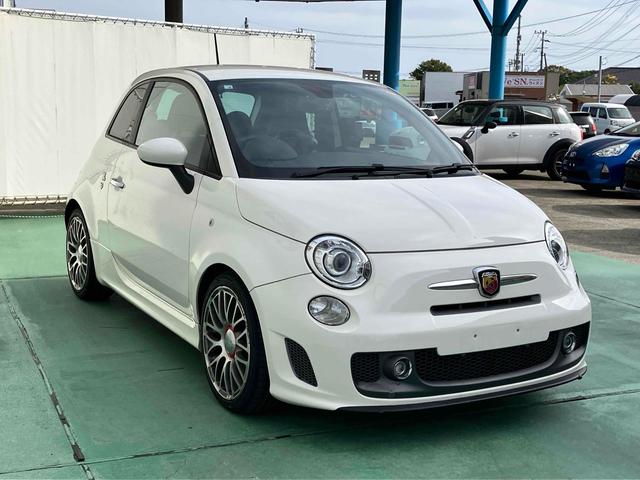 アバルト５９５ ツーリズモ　クリアランスソナー　アルミホイール　レッドレザーシート　パドルシフト　キーレスエントリー　ＡＴ　ＡＢＳ　ＣＤオーディオ　ＨＩＤヘッドライト（13枚目）