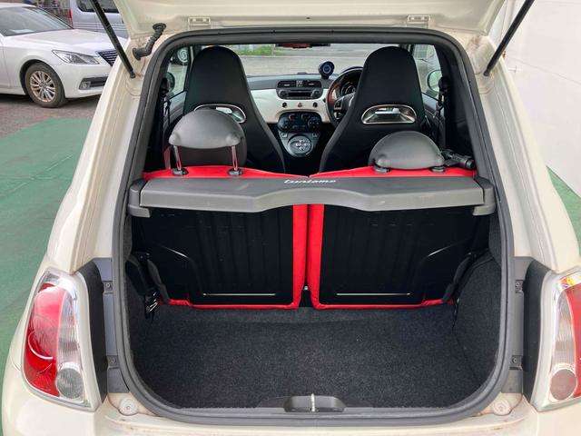 アバルト５９５ ツーリズモ　クリアランスソナー　アルミホイール　レッドレザーシート　パドルシフト　キーレスエントリー　ＡＴ　ＡＢＳ　ＣＤオーディオ　ＨＩＤヘッドライト（18枚目）