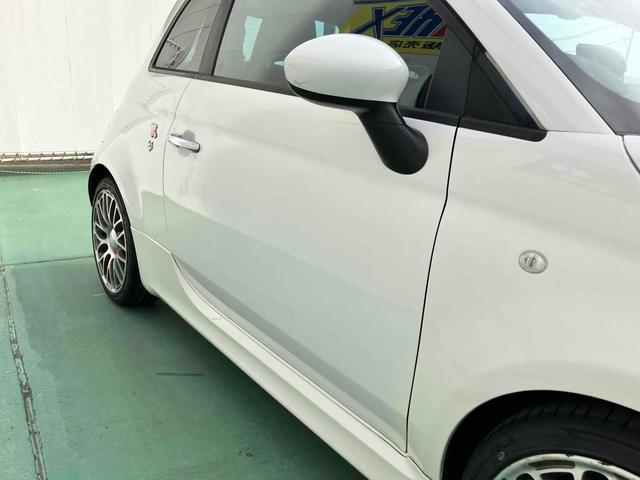アバルト５９５ ツーリズモ　クリアランスソナー　アルミホイール　レッドレザーシート　パドルシフト　キーレスエントリー　ＡＴ　ＡＢＳ　ＣＤオーディオ　ＨＩＤヘッドライト（27枚目）