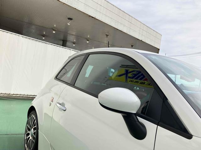 アバルト５９５ ツーリズモ　クリアランスソナー　アルミホイール　レッドレザーシート　パドルシフト　キーレスエントリー　ＡＴ　ＡＢＳ　ＣＤオーディオ　ＨＩＤヘッドライト（28枚目）