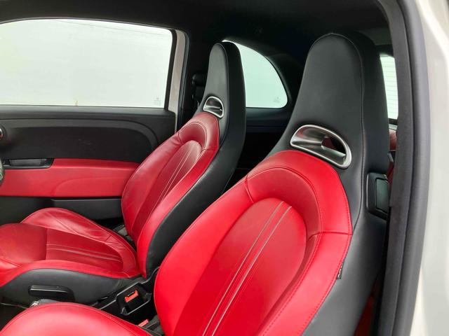 アバルト５９５ ツーリズモ　クリアランスソナー　アルミホイール　レッドレザーシート　パドルシフト　キーレスエントリー　ＡＴ　ＡＢＳ　ＣＤオーディオ　ＨＩＤヘッドライト（29枚目）