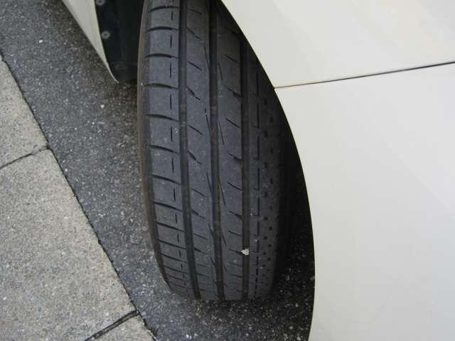 アルファード ２４０Ｇ　３列シート７人乗　ワンオーナー　禁煙車（2枚目）