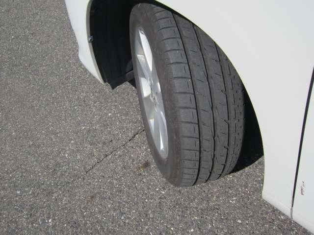 アルファード ２４０Ｇ　３列シート７人乗　ワンオーナー　禁煙車（3枚目）