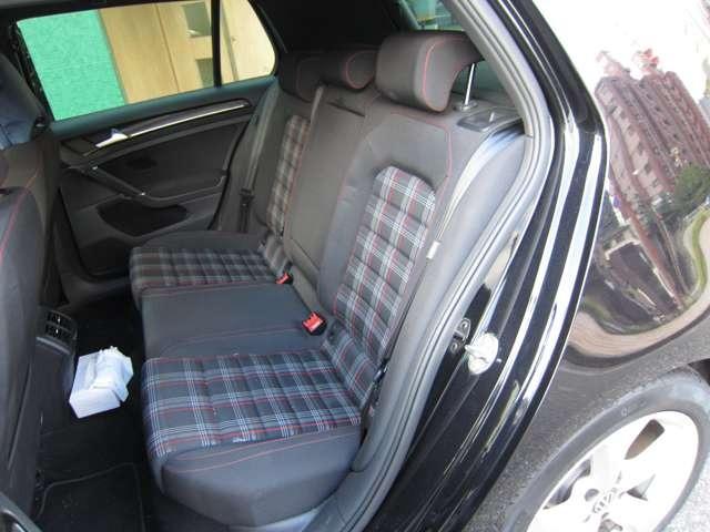 ゴルフＧＴＩ ベースグレード　１７インチアルミホイール　ドライブレコーダー　ナビ　フルセグＴＶ　スマートキー　ＥＴＣ　ワンオーナー（10枚目）