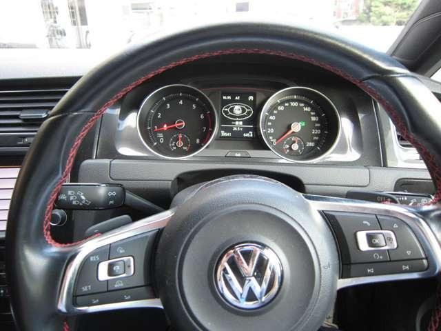 ゴルフＧＴＩ ベースグレード　１７インチアルミホイール　ドライブレコーダー　ナビ　フルセグＴＶ　スマートキー　ＥＴＣ　ワンオーナー（14枚目）