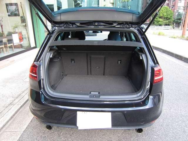 ゴルフＧＴＩ ベースグレード　１７インチアルミホイール　ドライブレコーダー　ナビ　フルセグＴＶ　スマートキー　ＥＴＣ　ワンオーナー（20枚目）