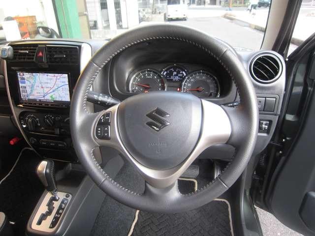 ジムニー ランドベンチャー　４ＷＤ　キーレスエントリー　カーナビ　ＥＴＣ　ワンオーナー　禁煙車（8枚目）