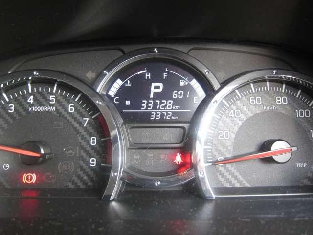 ジムニー ランドベンチャー　４ＷＤ　キーレスエントリー　カーナビ　ＥＴＣ　ワンオーナー　禁煙車（9枚目）