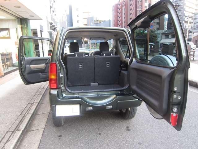 ジムニー ランドベンチャー　４ＷＤ　キーレスエントリー　カーナビ　ＥＴＣ　ワンオーナー　禁煙車（12枚目）