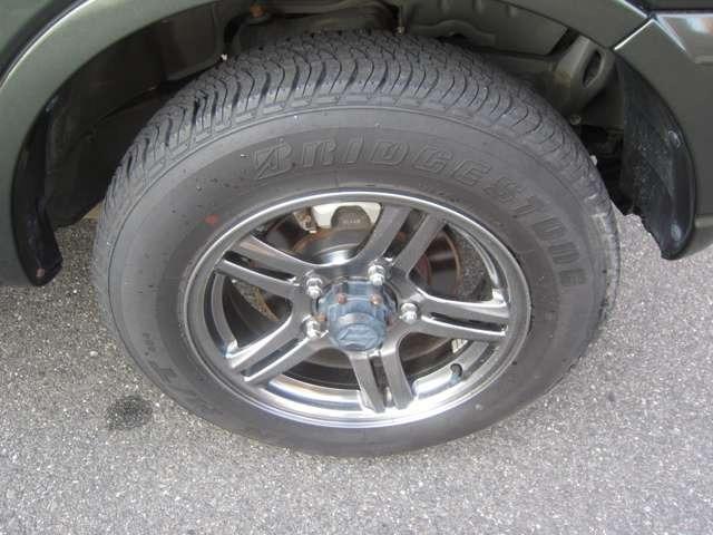 ジムニー ランドベンチャー　４ＷＤ　キーレスエントリー　カーナビ　ＥＴＣ　ワンオーナー　禁煙車（16枚目）