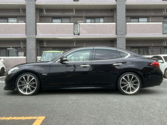 フーガハイブリッド ベースグレード スマートキー BOSEサウンド 本革シート AFS ナビ TV Bluetooth ローダウン WORKシュバート20インチアルミ Bカメラ ETC(8枚目)