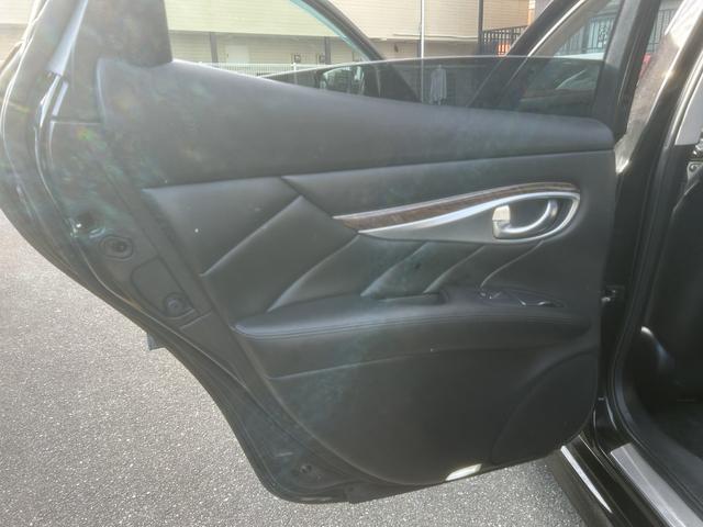 フーガハイブリッド ベースグレード スマートキー BOSEサウンド 本革シート AFS ナビ TV Bluetooth ローダウン WORKシュバート20インチアルミ Bカメラ ETC(30枚目)