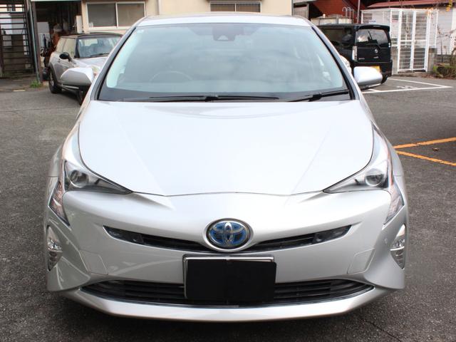 プリウス Ａプレミアム　スマートキー　フルセグナビ　Ｂｌｕｅｔｏｏｔｈ　オートヘッドライト　レーンキープアシスト　ＢＳＭ　オートクルーズ　ステリモ　コーナーセンサー　Ｂカメラ　ＥＴＣ　ドラレコ　記録簿　禁煙（5枚目）