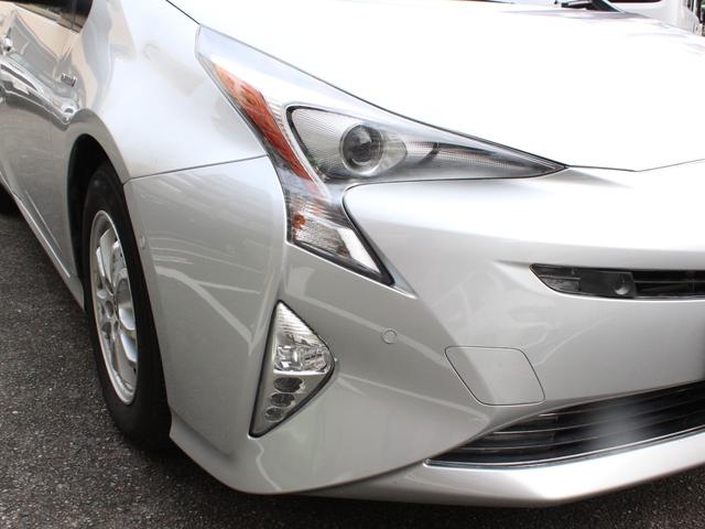 プリウス Ａプレミアム　スマートキー　フルセグナビ　Ｂｌｕｅｔｏｏｔｈ　オートヘッドライト　レーンキープアシスト　ＢＳＭ　オートクルーズ　ステリモ　コーナーセンサー　Ｂカメラ　ＥＴＣ　ドラレコ　記録簿　禁煙（15枚目）