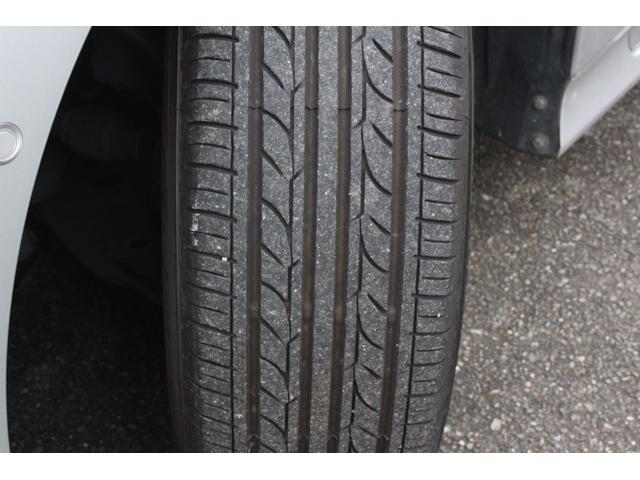 プリウス Ａプレミアム　スマートキー　フルセグナビ　Ｂｌｕｅｔｏｏｔｈ　オートヘッドライト　レーンキープアシスト　ＢＳＭ　オートクルーズ　ステリモ　コーナーセンサー　Ｂカメラ　ＥＴＣ　ドラレコ　記録簿　禁煙（17枚目）