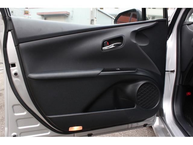 プリウス Ａプレミアム　スマートキー　フルセグナビ　Ｂｌｕｅｔｏｏｔｈ　オートヘッドライト　レーンキープアシスト　ＢＳＭ　オートクルーズ　ステリモ　コーナーセンサー　Ｂカメラ　ＥＴＣ　ドラレコ　記録簿　禁煙（30枚目）