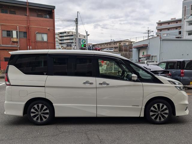 セレナ ハイウェイスター　ＶセレクションＩＩ　フルセグナビ　ＴＶ　Ｂｌｕｅｔｏｏｔｈ　Ｂカメラ　ワイドモニター　後席フラップモニター　両側Ｐスラ　Ｐアシスト　Ａビュー　Ｓハイブリッド　アイドルストップ　ＥＴＣ　前後ドラレコ　デジタルミラー　禁煙（7枚目）