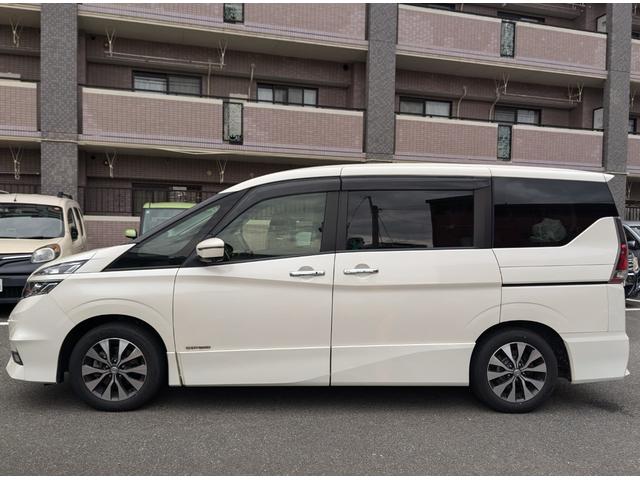 セレナ ハイウェイスター　ＶセレクションＩＩ　フルセグナビ　ＴＶ　Ｂｌｕｅｔｏｏｔｈ　Ｂカメラ　ワイドモニター　後席フラップモニター　両側Ｐスラ　Ｐアシスト　Ａビュー　Ｓハイブリッド　アイドルストップ　ＥＴＣ　前後ドラレコ　デジタルミラー　禁煙（8枚目）