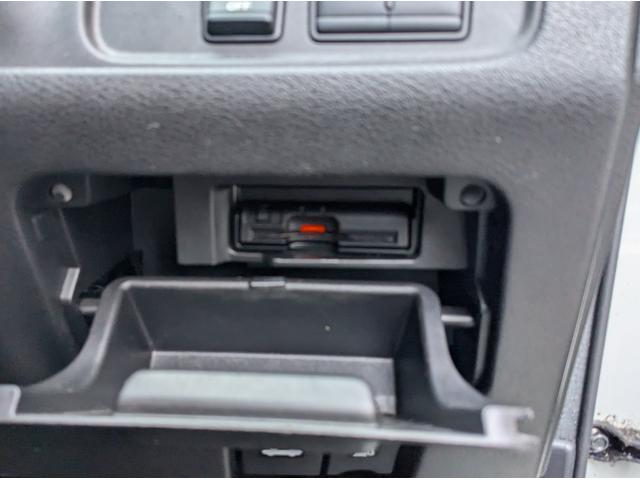 セレナ ハイウェイスター　ＶセレクションＩＩ　フルセグナビ　ＴＶ　Ｂｌｕｅｔｏｏｔｈ　Ｂカメラ　ワイドモニター　後席フラップモニター　両側Ｐスラ　Ｐアシスト　Ａビュー　Ｓハイブリッド　アイドルストップ　ＥＴＣ　前後ドラレコ　デジタルミラー　禁煙（25枚目）