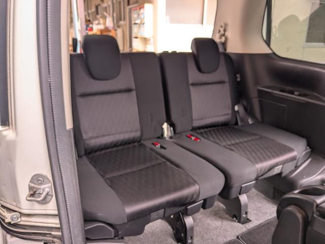 セレナ ハイウェイスター　ＶセレクションＩＩ　フルセグナビ　ＴＶ　Ｂｌｕｅｔｏｏｔｈ　Ｂカメラ　ワイドモニター　後席フラップモニター　両側Ｐスラ　Ｐアシスト　Ａビュー　Ｓハイブリッド　アイドルストップ　ＥＴＣ　前後ドラレコ　デジタルミラー　禁煙（35枚目）