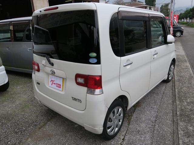 タント Ｘリミテッド　ナビ　バックモニター　ＴＶ　スマートキー　左側電動スライドドア　オートエアコン　プライバシーガラス　セキュリティ　記録簿　ＥＴＣ　運転席・助手席エアバック（8枚目）