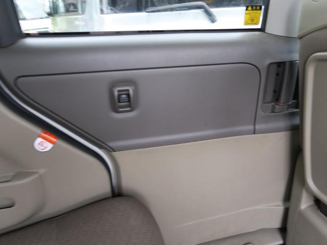 タント Ｘリミテッド　ナビ　バックモニター　ＴＶ　スマートキー　左側電動スライドドア　オートエアコン　プライバシーガラス　セキュリティ　記録簿　ＥＴＣ　運転席・助手席エアバック（16枚目）