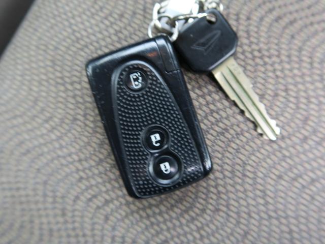 タント Ｘリミテッド　ナビ　バックモニター　ＴＶ　スマートキー　左側電動スライドドア　オートエアコン　プライバシーガラス　セキュリティ　記録簿　ＥＴＣ　運転席・助手席エアバック（37枚目）