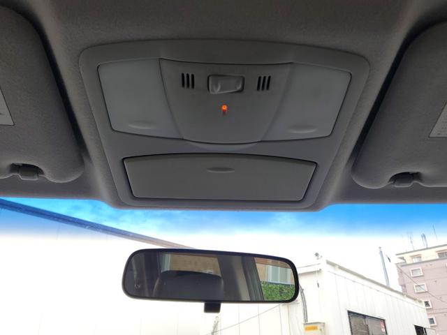 エルグランド ２５０ハイウェイスター　全周囲カメラ　ナビ　ＴＶ　両側スライド・片側電動　ＨＩＤ　スマートキー　電動格納ミラー　３列シート　フルフラット　オットマン　ＣＶＴ　アルミホイール　ＣＤ　ミュージックプレイヤー接続可（21枚目）