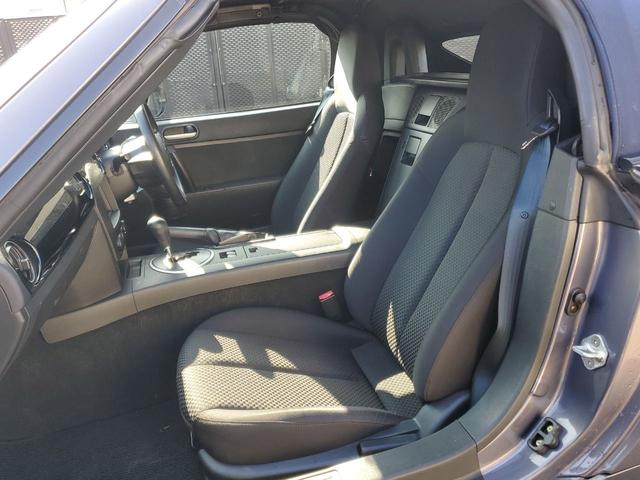 ロードスター ロードスター　オープンカー　ＥＴＣ　バックカメラ　ＡＴ　キーレスエントリー　アルミホイール　盗難防止システム　衝突安全ボディ　ＡＢＳ　ＵＳＢ　ミュージックプレイヤー接続可　Ｂｌｕｅｔｏｏｔｈ　エアコン（11枚目）