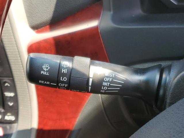 ヴェルファイア ２．４Ｚ　ＥＴＣ　バックカメラ　ナビ　ＴＶ　クリアランスソナー　両側電動スライドドア　オートライト　ＨＩＤ　スマートキー　電動格納ミラー　３列シート　オットマン　ＣＶＴ　アルミホイール　ＣＤ　盗難防止システム（49枚目）