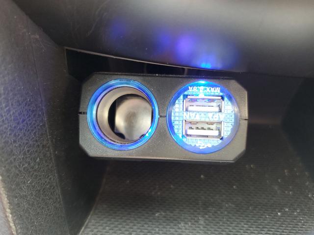 レガシィＢ４ ２．５ＧＴ　ｔＳ　限定車６００台　４ＷＤ　ＥＴＣ　オートクルーズコントロール　バックカメラ　ナビ　アルミホイール　ＨＩＤ　ＡＴ　スマートキー　電動格納ミラー　盗難防止システム　パワーシート　ＣＤ　ＤＶＤ再生（45枚目）