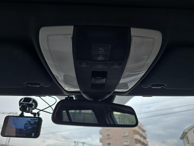 Ｃクラスステーションワゴン Ｃ２００コンプレッサＷアバンＧスポーツＬＴＤ　ドライブレコーダー　ＥＴＣ　バックカメラ　ナビ　オートクルーズコントロール　アルミホイール　ＨＩＤ　サンルーフ　パワーシート　ハーフレザーシート　キーレスエントリー　電動格納ミラー　ＡＴ（29枚目）