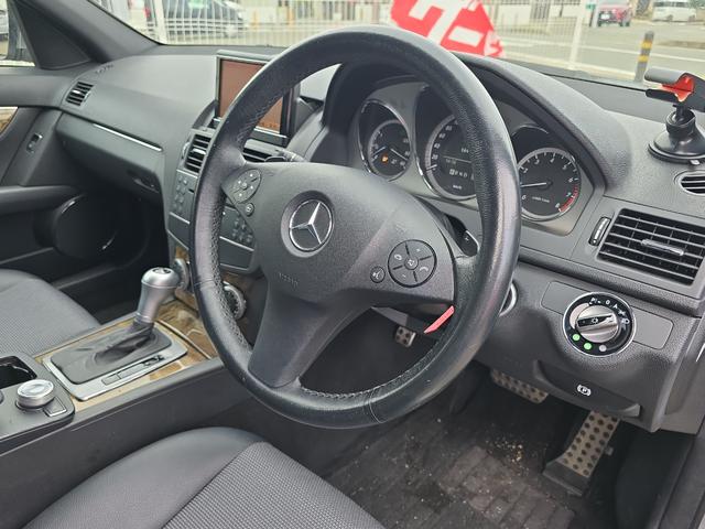 Ｃクラスステーションワゴン Ｃ２００コンプレッサＷアバンＧスポーツＬＴＤ　ドライブレコーダー　ＥＴＣ　バックカメラ　ナビ　オートクルーズコントロール　アルミホイール　ＨＩＤ　サンルーフ　パワーシート　ハーフレザーシート　キーレスエントリー　電動格納ミラー　ＡＴ（34枚目）