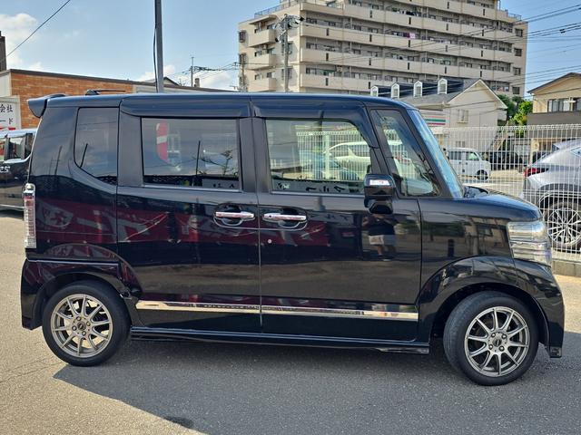 Ｎ－ＢＯＸカスタム Ｇ　ＳＳパッケージ　ＥＴＣ　バックカメラ　両側電動スライドドア　ナビ　オートライト　ＨＩＤ　スマートキー　アイドリングストップ　電動格納ミラー　ベンチシート　ＣＶＴ　盗難防止システム　ＡＢＳ　ＥＳＣ　ＣＤ　ＵＳＢ（14枚目）