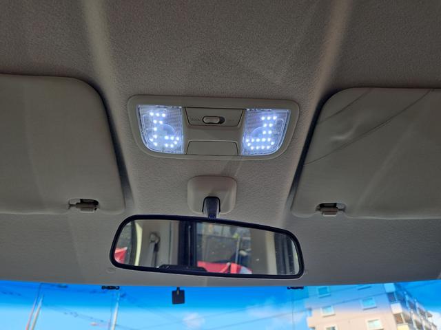 Ｎ－ＢＯＸカスタム Ｇ　ＳＳパッケージ　ＥＴＣ　バックカメラ　両側電動スライドドア　ナビ　オートライト　ＨＩＤ　スマートキー　アイドリングストップ　電動格納ミラー　ベンチシート　ＣＶＴ　盗難防止システム　ＡＢＳ　ＥＳＣ　ＣＤ　ＵＳＢ（29枚目）