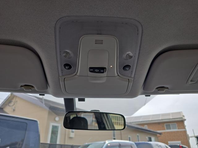 プリウス Ｓ　ＥＴＣ　バックカメラ　ナビ　ＴＶ　アルミホイール　オートライト　ＬＥＤヘッドランプ　ＣＶＴ　スマートキー　アイドリングストップ　電動格納ミラー　盗難防止システム　ＣＤ　Ｂｌｕｅｔｏｏｔｈ（29枚目）