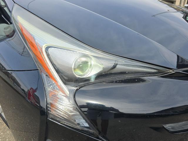 プリウス Ｓ　ＥＴＣ　バックカメラ　ナビ　ＴＶ　アルミホイール　オートライト　ＬＥＤヘッドランプ　ＣＶＴ　スマートキー　アイドリングストップ　電動格納ミラー　盗難防止システム　ＣＤ　Ｂｌｕｅｔｏｏｔｈ（58枚目）