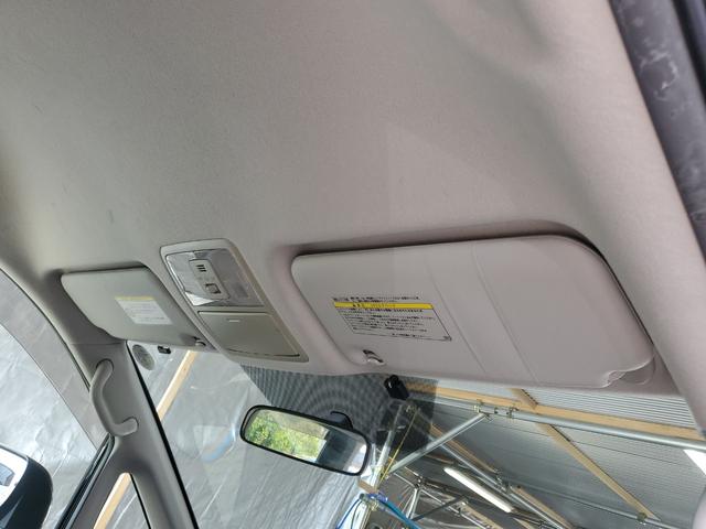 ヴォクシー ＺＳ　煌ＩＩ　ＥＴＣ　バックカメラ　両側電動スライドドア　オートライト　ＨＩＤ　スマートキー　電動格納ミラー　３列シート　ウォークスルー　ＣＶＴ　アルミホイール　ミュージックプレイヤー接続可　盗難防止システム（50枚目）
