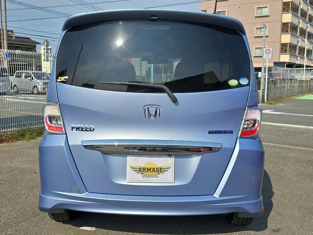 フリードハイブリッド ハイブリッド　ドライブレコーダー　ＥＴＣ　バックカメラ　ナビ　ＴＶ　両側スライド・片側電動　キーレスエントリー　アイドリングストップ　電動格納ミラー　３列シート　ウォークスルー　ＣＶＴ　アルミホイール　ＣＤ　ＵＳＢ（16枚目）