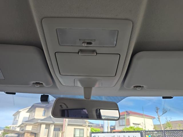 ワゴンＲスティングレー Ｔ　ＥＴＣ　ナビ　ＴＶ　オートライト　ＨＩＤ　スマートキー　電動格納ミラー　ベンチシート　ＣＶＴ　盗難防止システム　ＡＢＳ　ＣＤ　ＤＶＤ再生　ＵＳＢ　Ｂｌｕｅｔｏｏｔｈ　アルミホイール　衝突安全ボディ（29枚目）