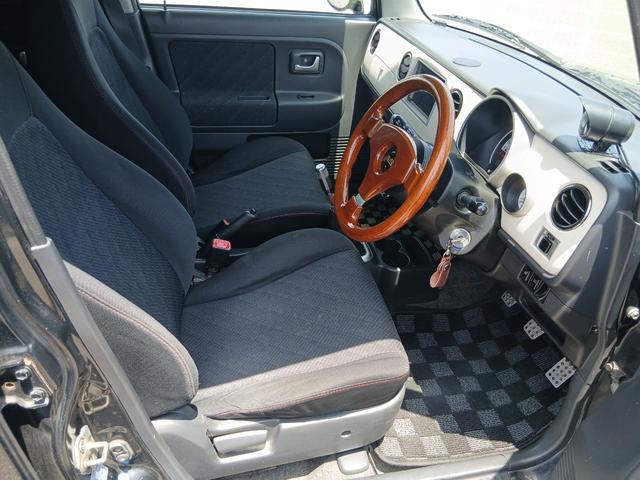 アルトラパン ＳＳ　４ＷＤ　キーレスエントリー　シートヒーター　ＭＴ　ＡＢＳ　Ｂｌｕｅｔｏｏｔｈ　アルミホイール　衝突安全ボディ（39枚目）